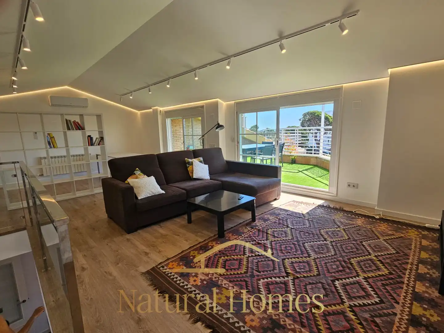 Sala de estar de Dúplex de alquiler en Sant Andreu de Llavaneres con Aire acondicionado, Calefacción y Parquet