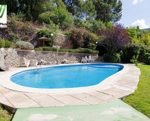 Piscina de Dúplex en venda en Bunyola amb Calefacció, Traster i Balcó