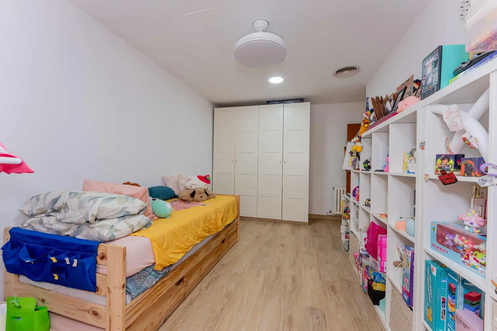 Flat for sale in Castelldefels  with Air Conditioner, Heating and Parquet flooring