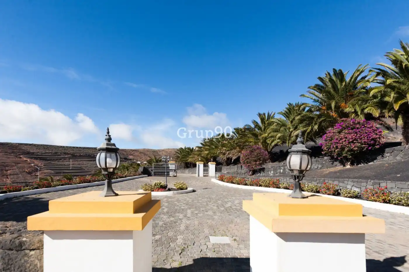 Vista exterior de Casa o chalet en venta en Teguise con Piscina y Jacuzzi