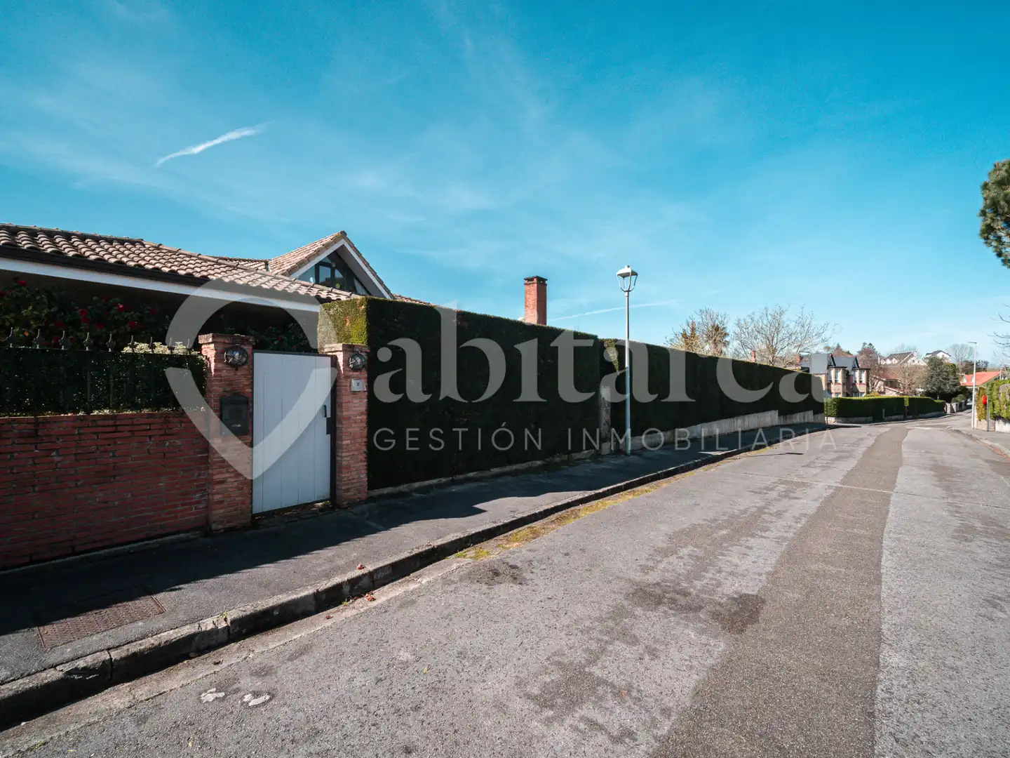 Vista exterior de Casa o chalet en venta en Piélagos con Calefacción, Jardín privado y Parquet