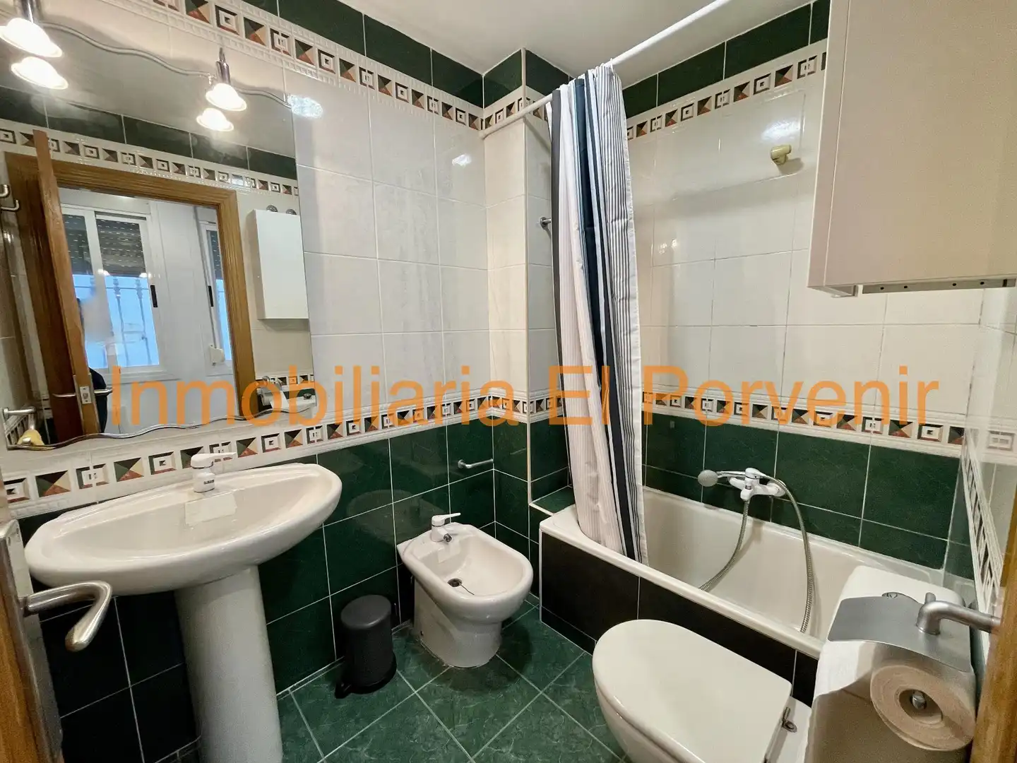 Piso con terraza en venta en Zona La Ermita, imagen 12