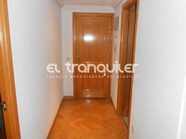 Flat for rent in Madrid  with Air Conditioner, Parquet flooring and Swimming Pool