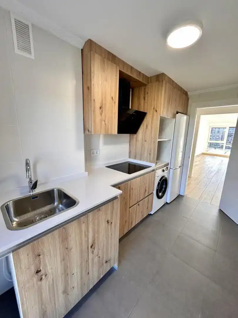 Cocina de Piso de alquiler en Santander con Trastero