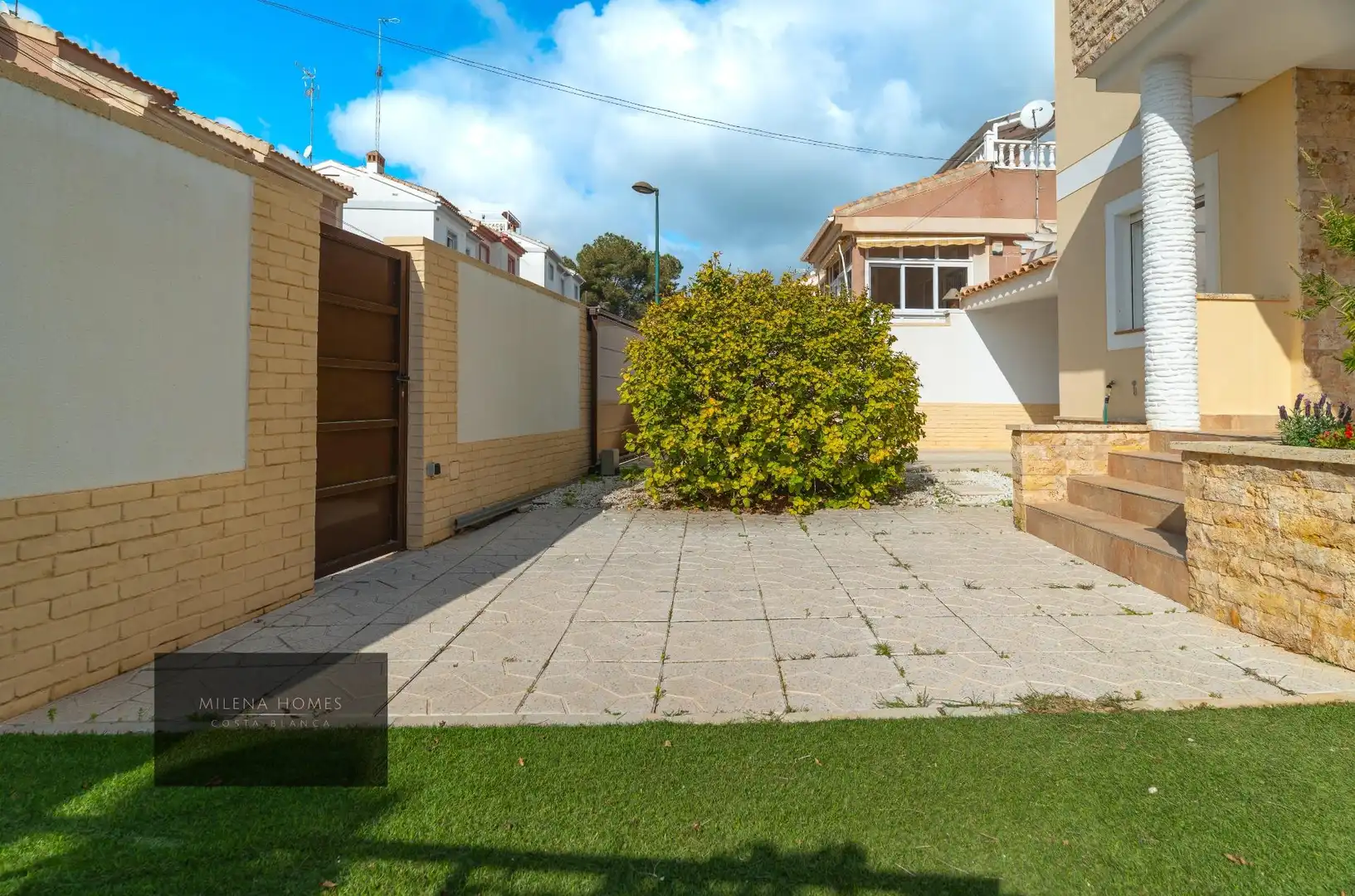 Vista exterior de Casa o xalet en venda en Pilar de la Horadada