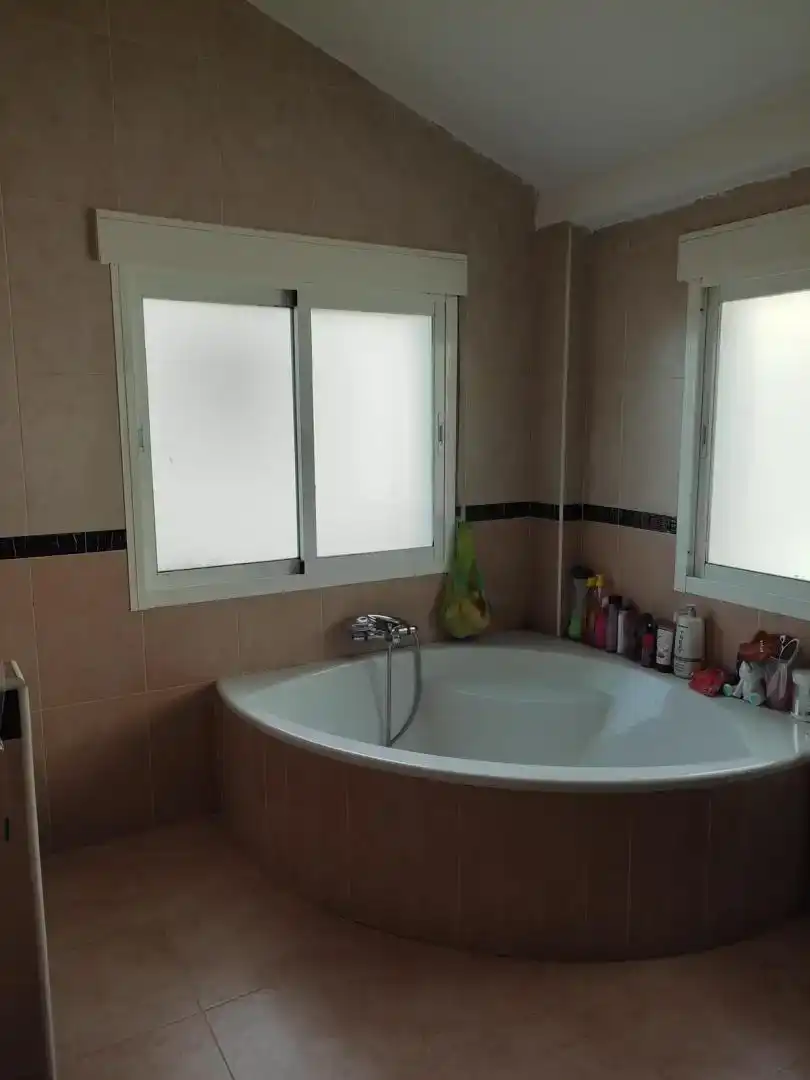 Baño de Casa o chalet en venta en Dúrcal con Aire acondicionado, Piscina y Balcón