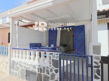Casa a schiera con giardino in vendita a Sant Maurici