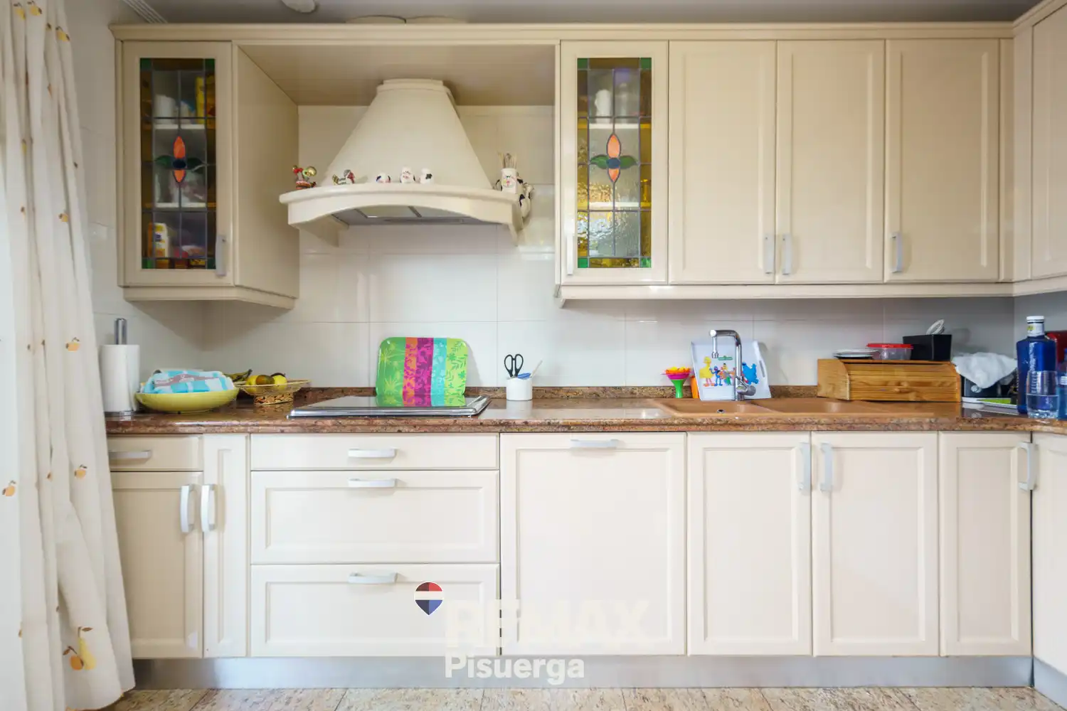 Cocina de Casa o chalet en venta en Laguna de Duero con Aire acondicionado, Calefacción y Jardín privado