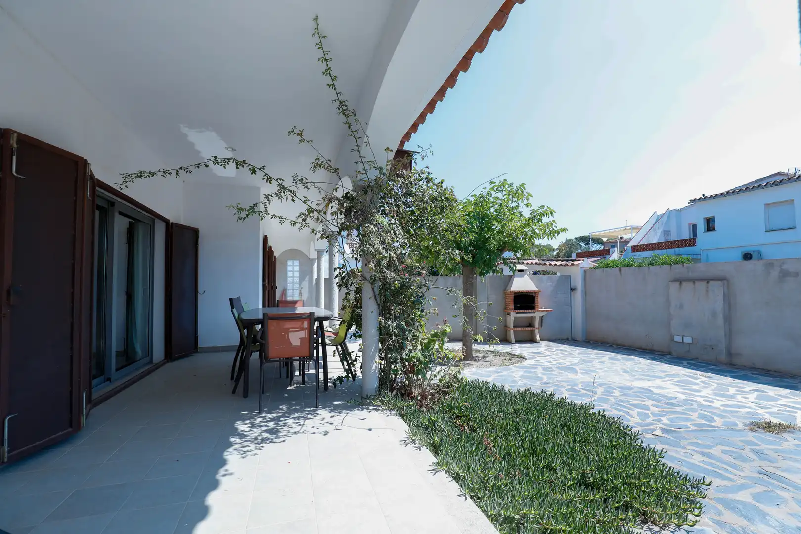 Garten von Haus oder Chalet zum Verkauf in L'Escala mit Klimaanlage, Terrasse und Möbliert