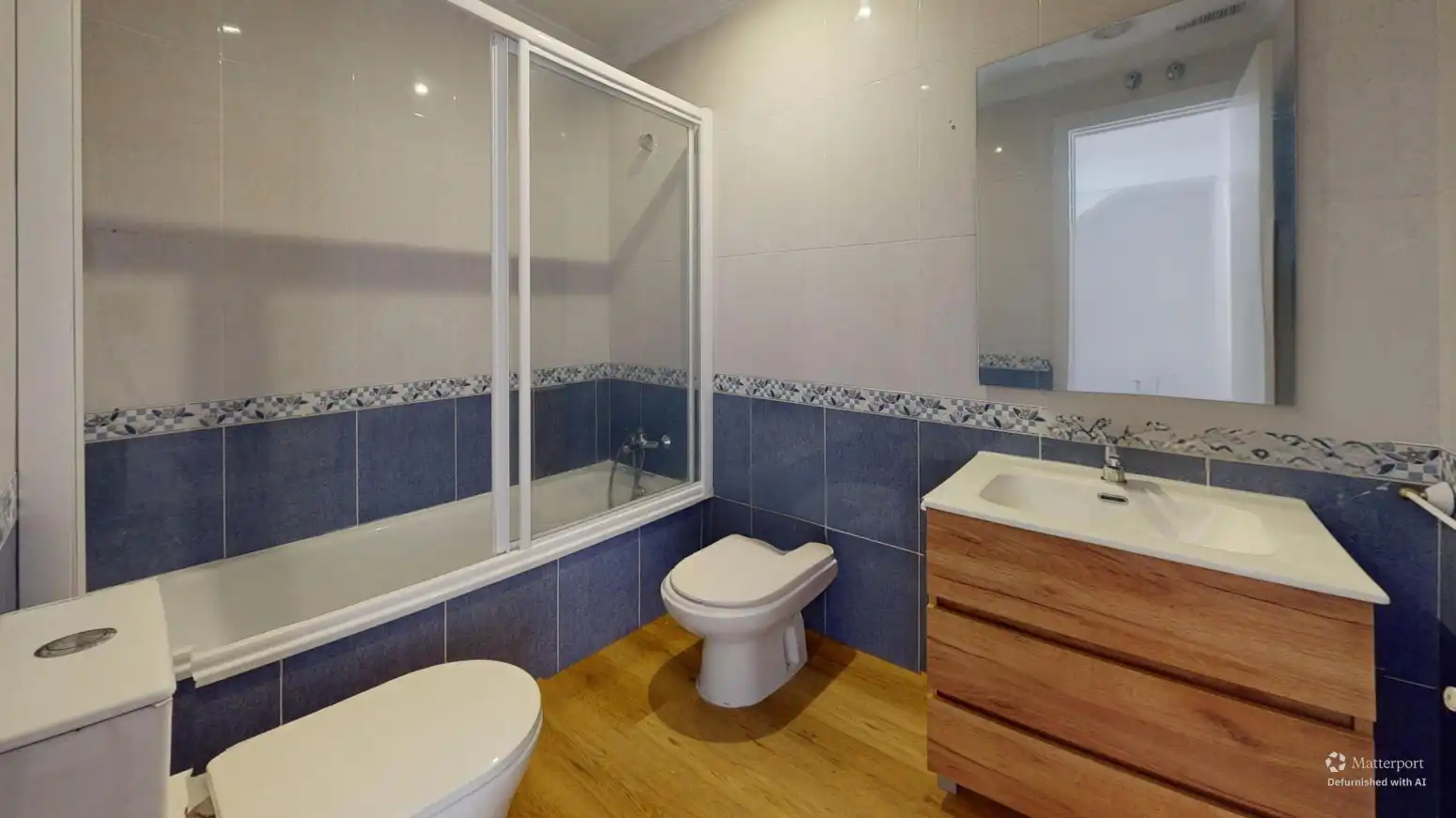 Bathroom of Detached homes for sale in Alcoy / Alcoi  with Air Conditioner, Heating and Terrace