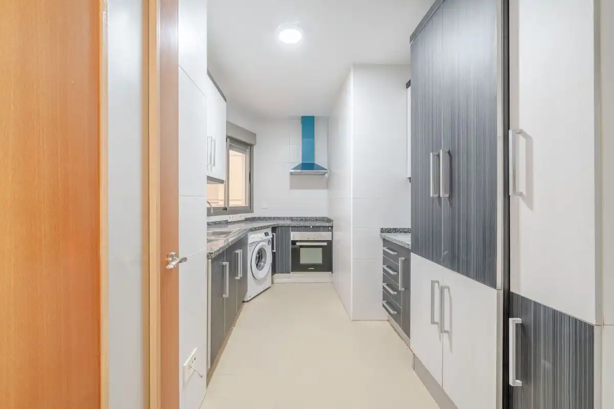 Flat with terrace for sale in Carrer Blasco Ibáñez, imagen 10