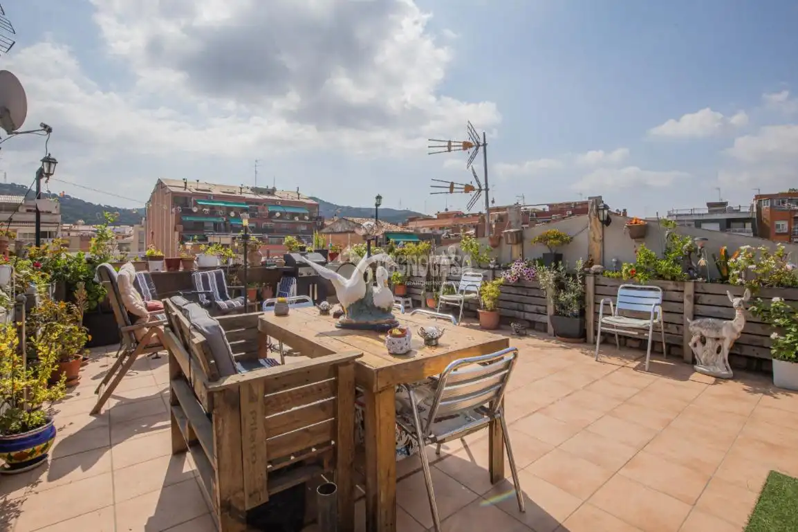Terraza de Piso en venta en Montcada i Reixac con Terraza