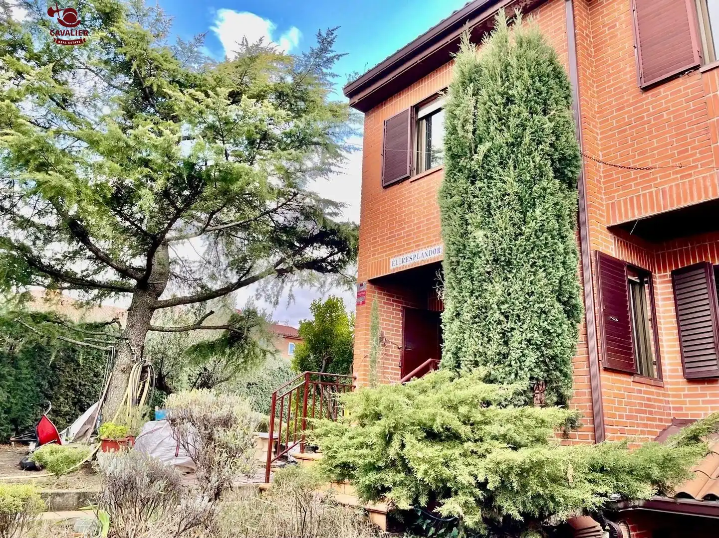 Vista exterior de Casa adosada en venta en Los Molinos con Calefacción, Jardín privado y Terraza