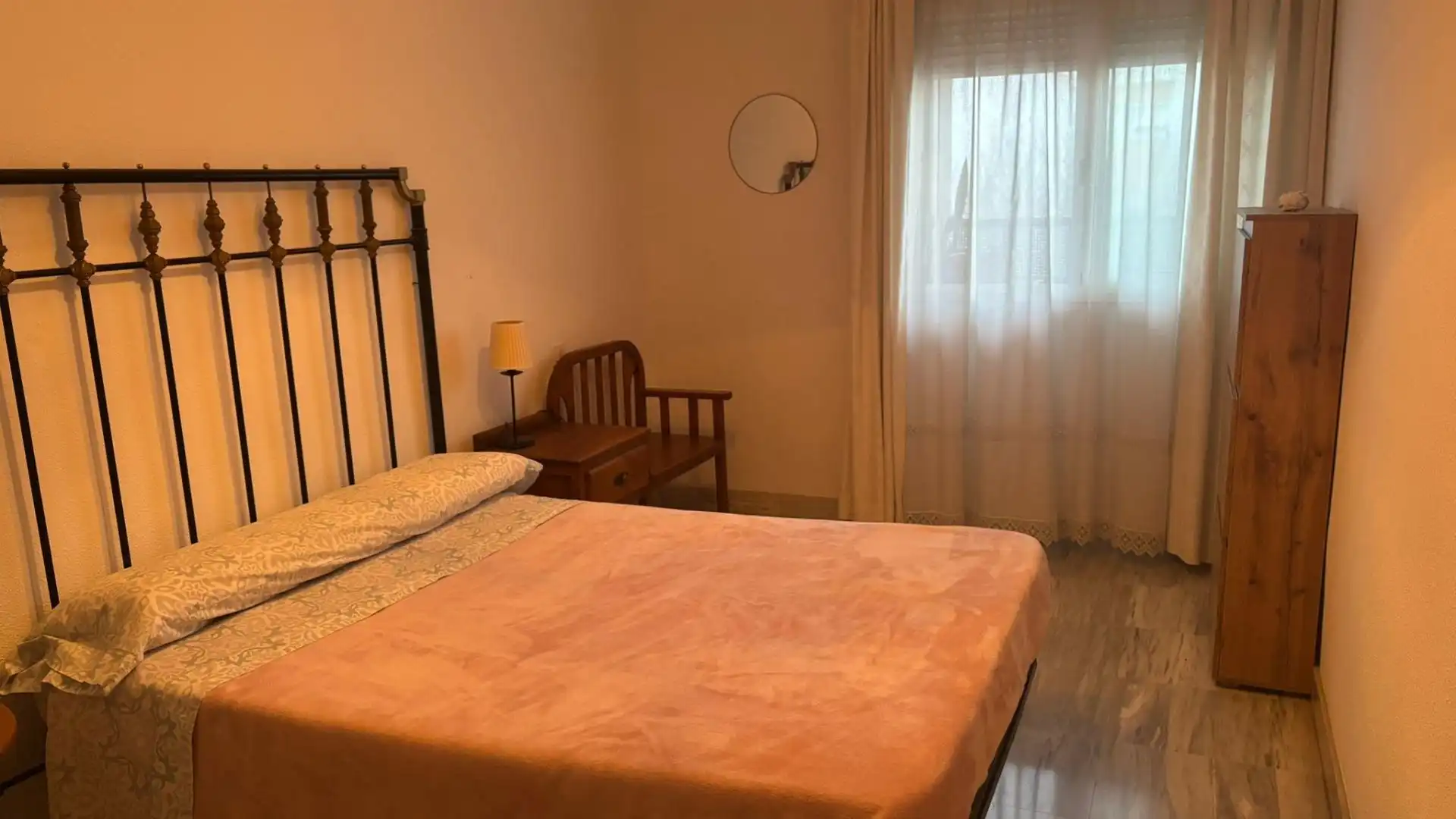 Habitación de Piso de alquiler en Sevilla con Aire acondicionado, Calefacción y Terraza