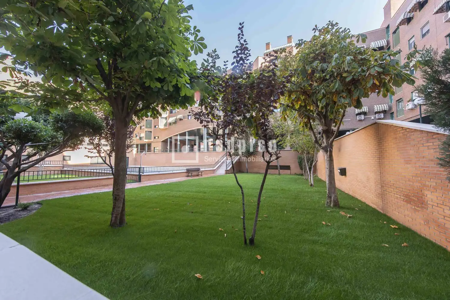 Jardín de Piso en venta en Alcorcón con Calefacción, Jardín privado y Trastero