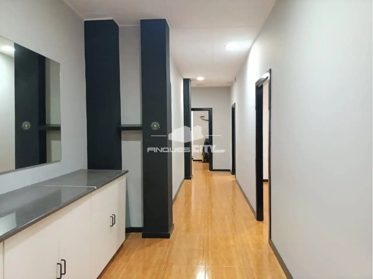 Business premises to rent in Plaza Reis Catòlics 11, imagen 5