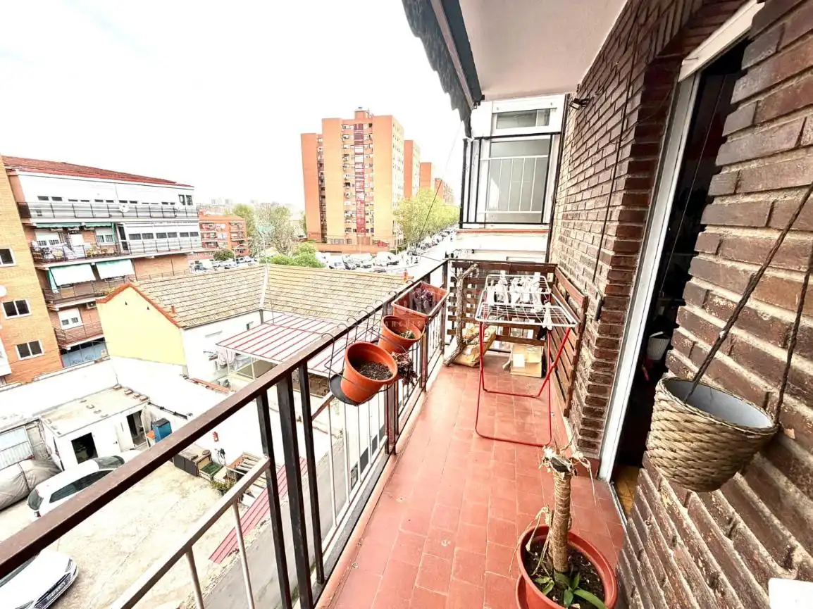 Balcony of Flat for sale in Madrid