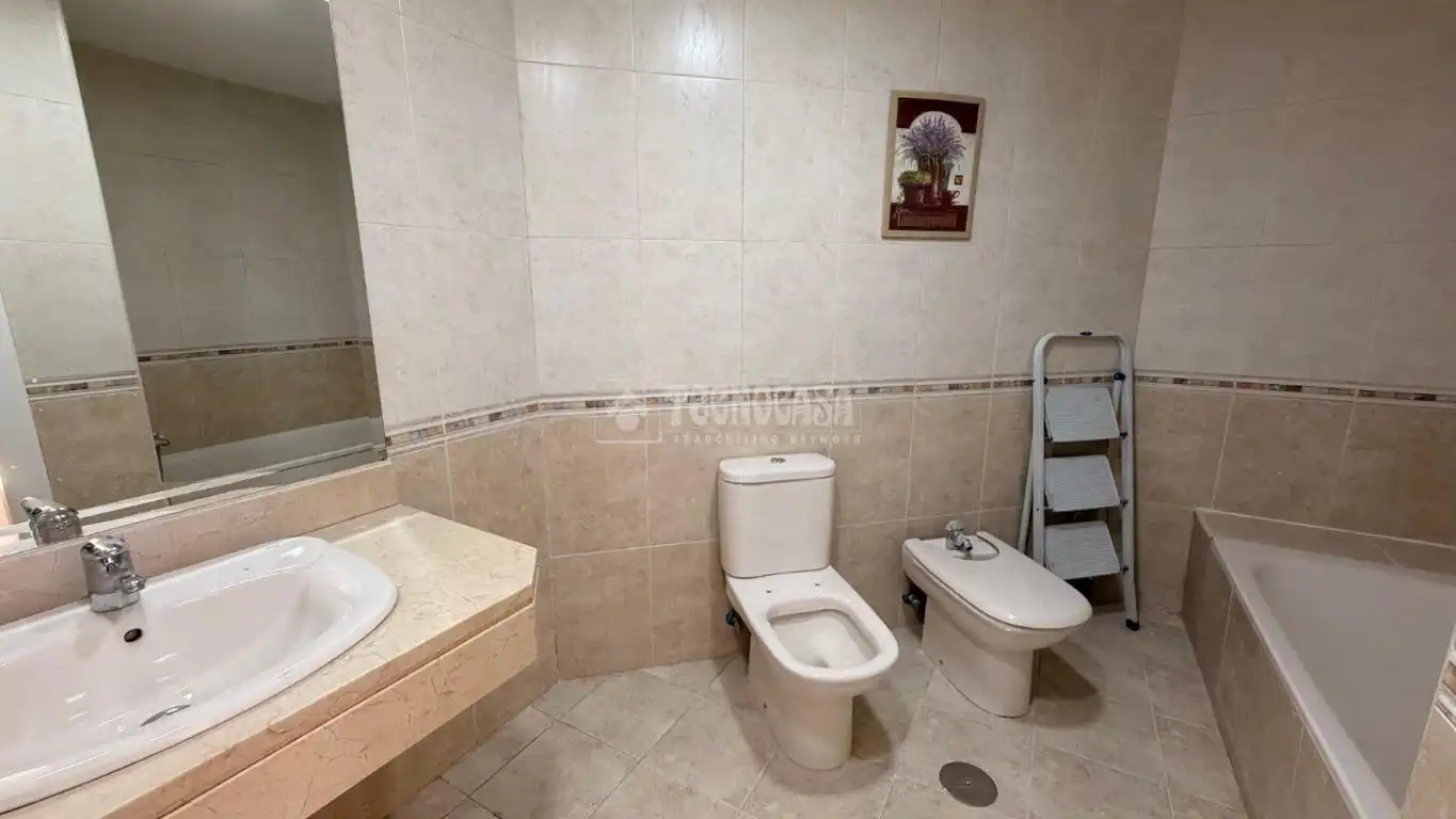 Baño de Piso en venta en Madrid con Aire acondicionado, Calefacción y Trastero