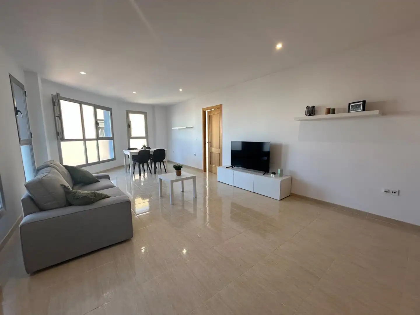 Wohnzimmer von Wohnungen zur Miete in Burriana / Borriana mit Klimaanlage und Heizung