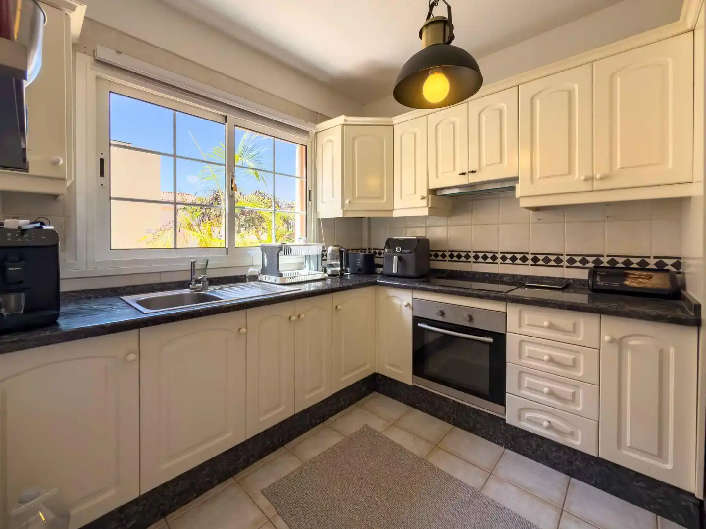 Cocina de Casa o chalet de alquiler en Arona con Terraza