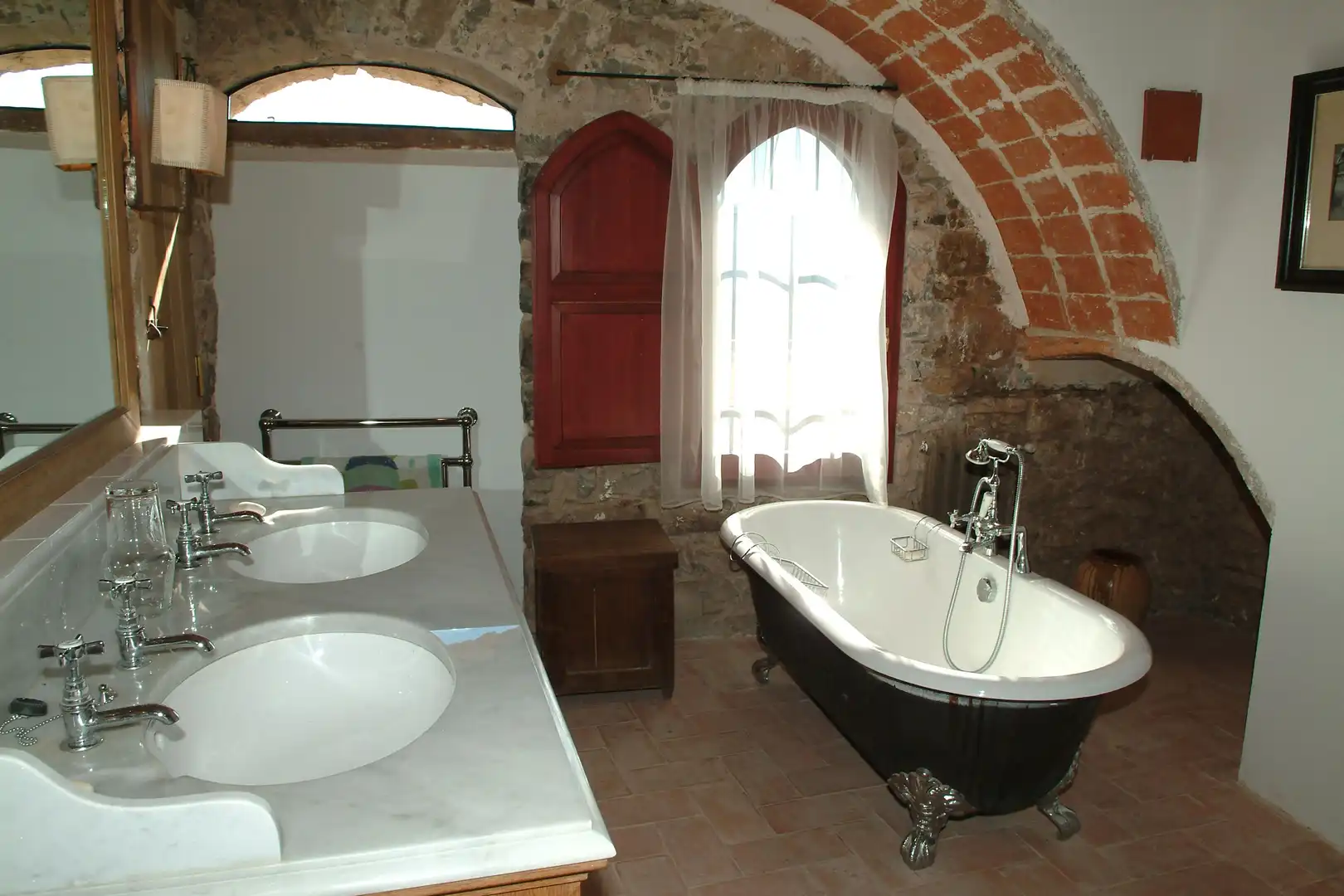 Baño de Finca rústica en venta en Camprodon con Calefacción, Jardín privado y Terraza