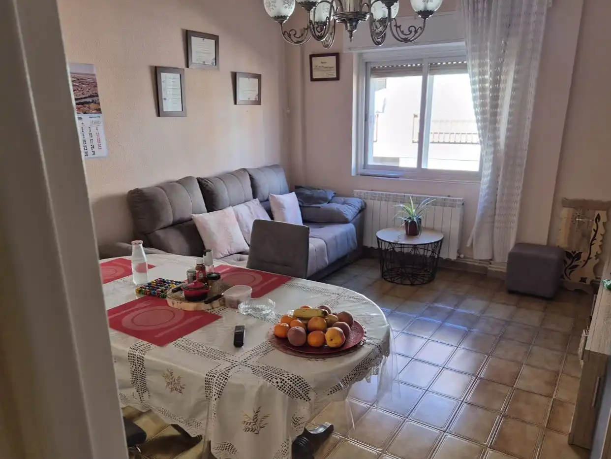 Piso en venta en Calle Ursicino Álvarez, 3, Las Viñas