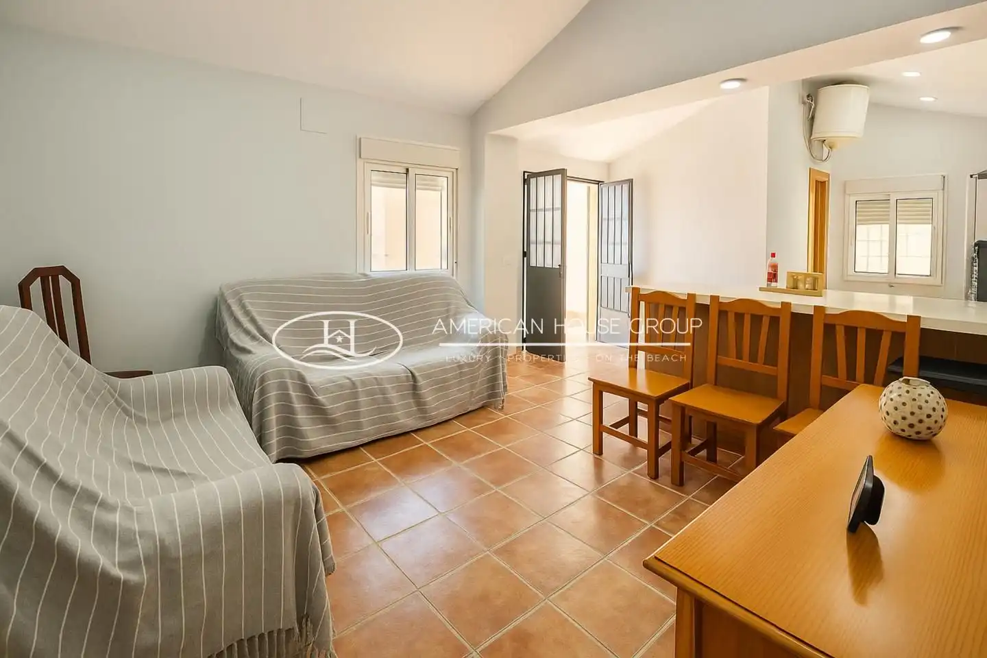 Living room of Houses for sale in Chiclana de la Frontera  with Private garden, Terrace and Storage room