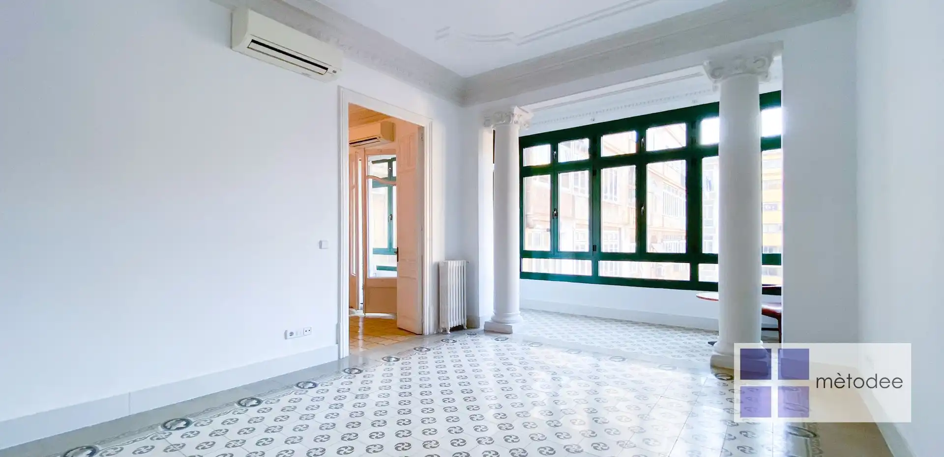 Ufficio con terrazza in affitto a Carrer d'Aribau