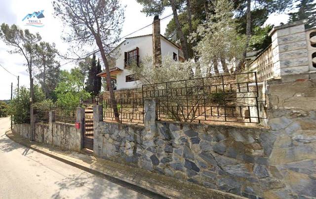 Casa-chalet en Venta en Carrer FIGUERES-PINEDES en La Torre de Claramunt