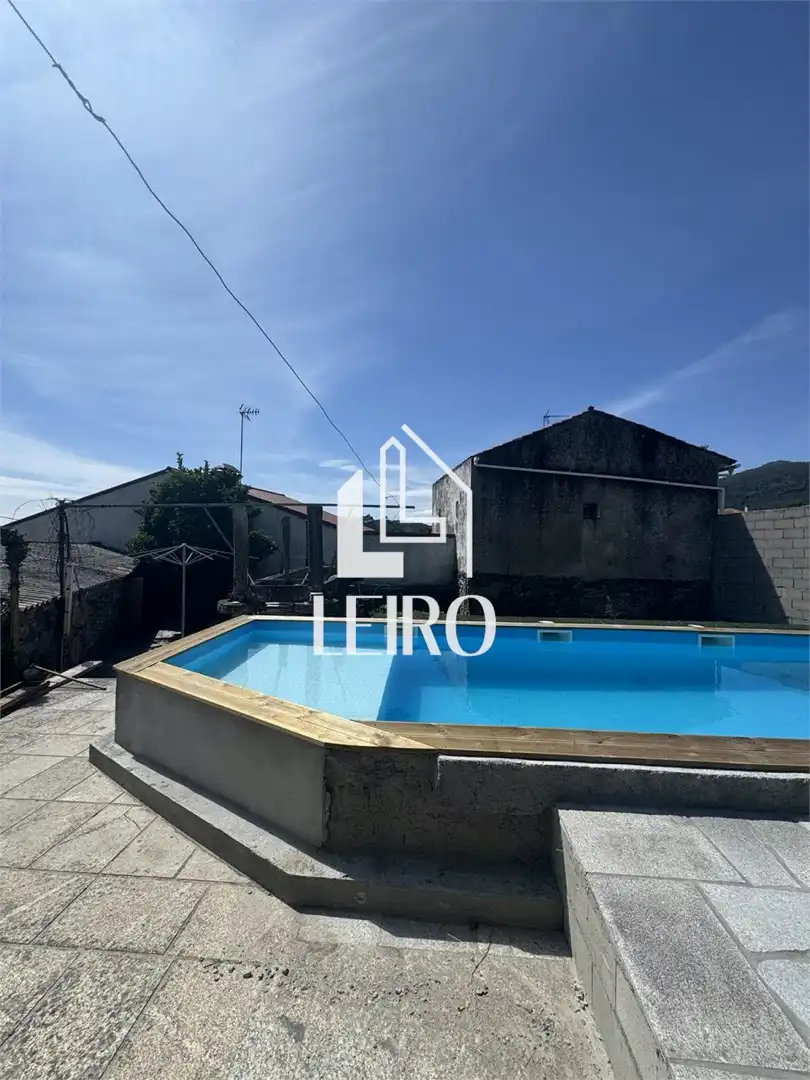 Piscina de Casa o chalet en venta en Vilagarcía de Arousa con Jardín privado, Terraza y Trastero