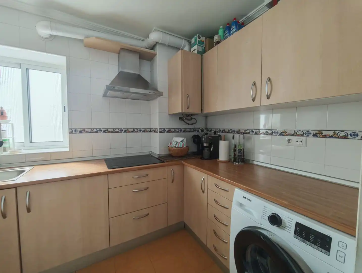 Kitchen of Flat for sale in Sevilla  with Air Conditioner and Terrace