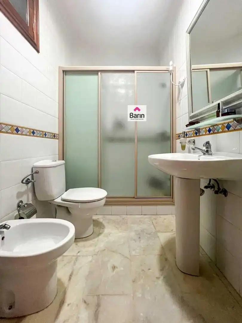 Bathroom of Houses for sale in La Roda de Andalucía  with Air Conditioner, Terrace and Storage room