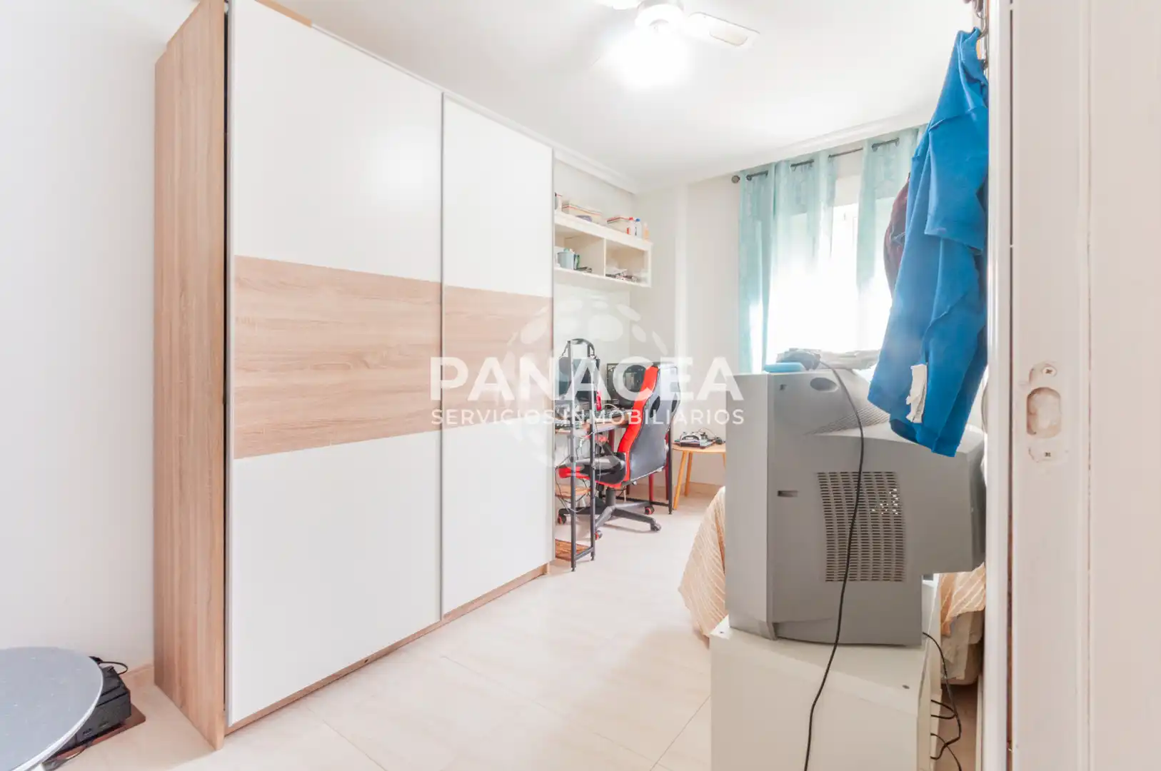 Wohnung zum Verkauf in Roquetas de Mar mit Möbliert, Ofen und Mikrowelle