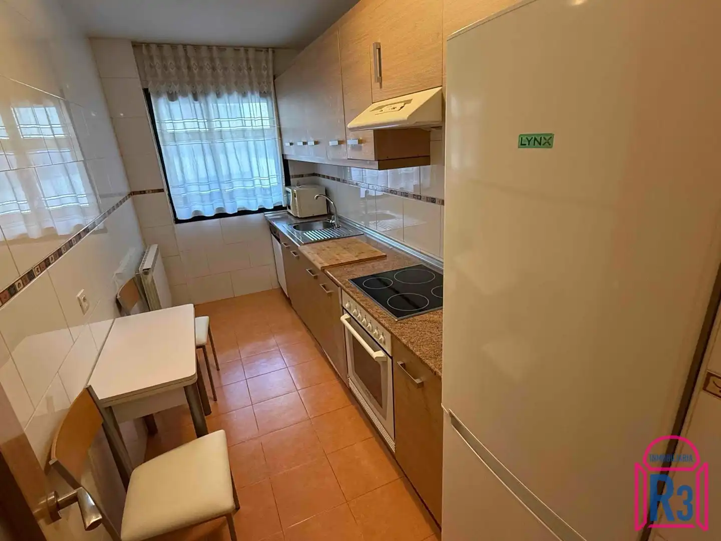 Cocina de Apartamento en venta en León Capital  con Calefacción, Terraza y Trastero
