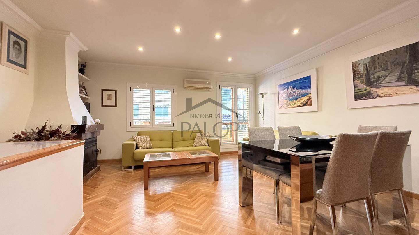 Living room of Single-family semi-detached for sale in Carcaixent  with Air Conditioner, Terrace and Balcony