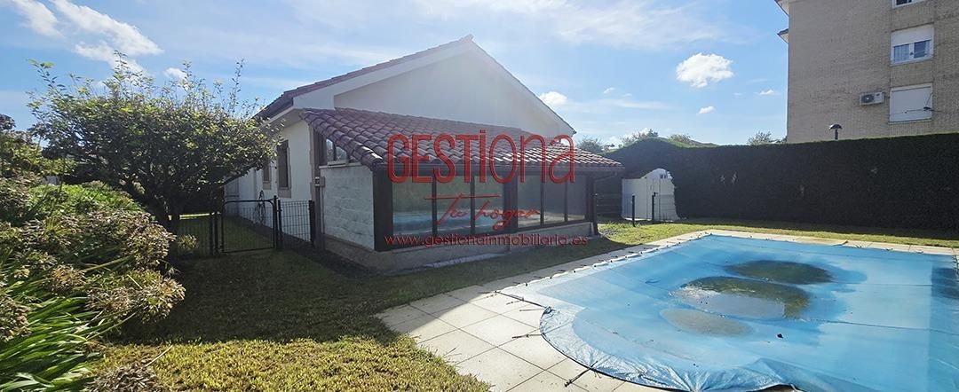 Swimming pool of House or chalet for sale in Ribamontán al Mar  with Heating, Private garden and Swimming Pool