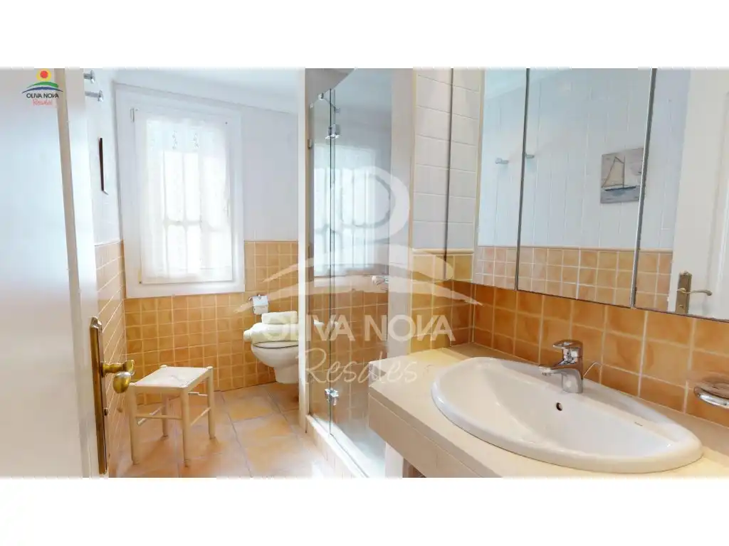 Baño de Casa o chalet en venta en Oliva con Jardín privado