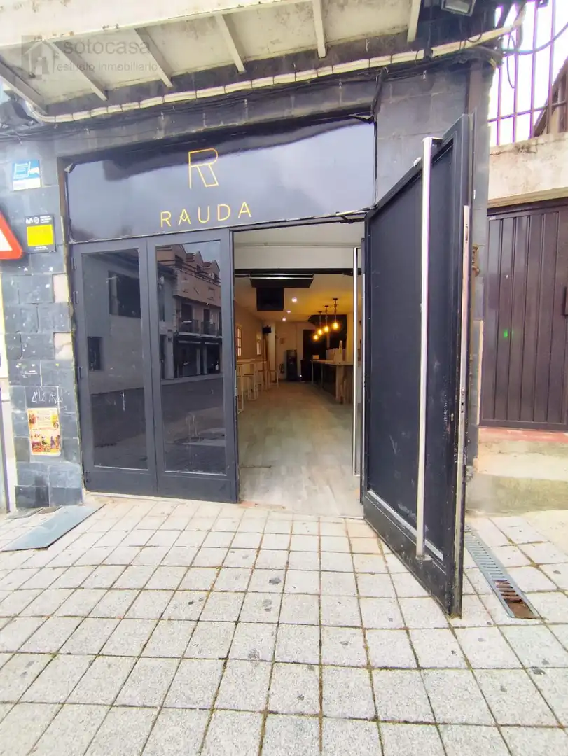 Commercial properties for sale in Tudela de Duero  with Air Conditioner