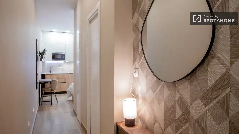 Flat for rent in Adelfas