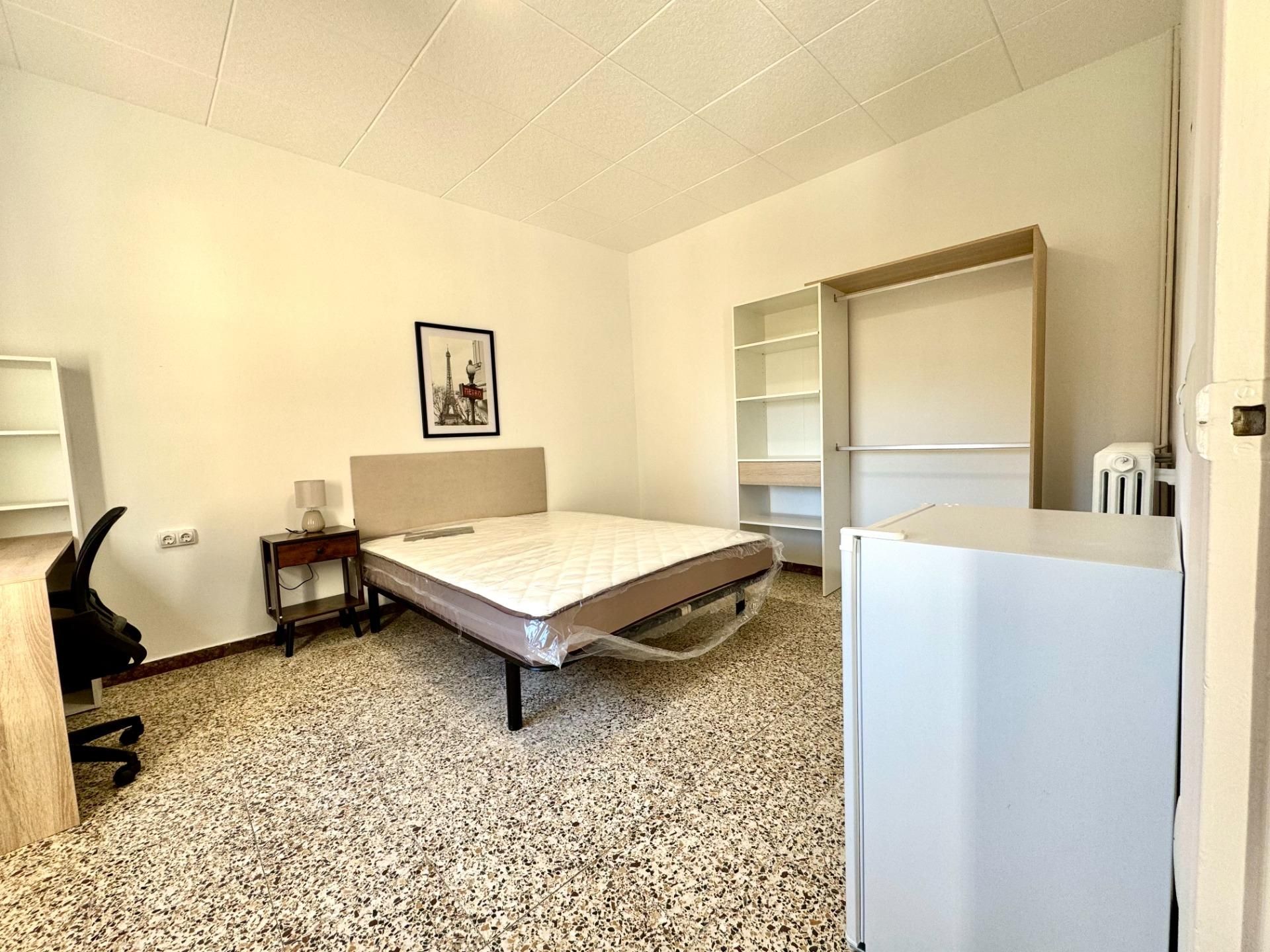 Flat to share in Bases de Manresa - Carretera de Santpedor