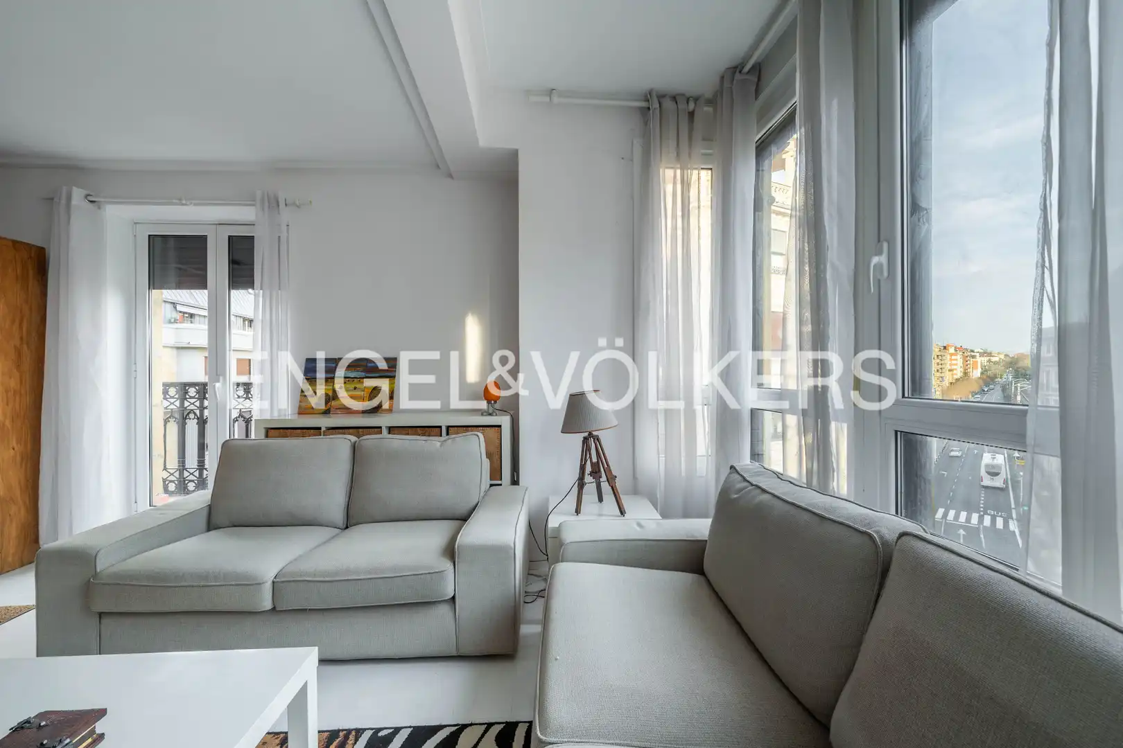 Living room of Flat for sale in Donostia - San Sebastián   with Heating and Balcony