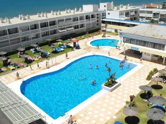 Piscina de Estudi en venda en Almonte amb Aire condicionat, Calefacció i Terrassa