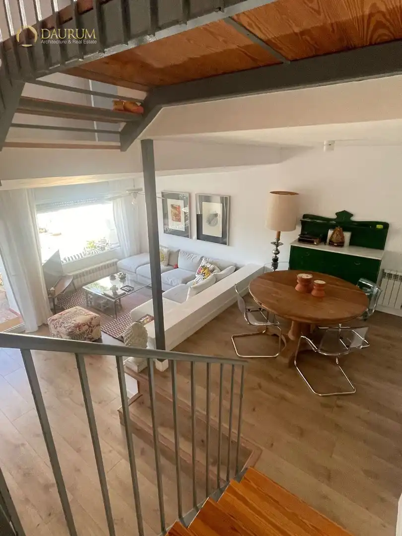 Sala d'estar de Casa adosada en venda en Torrelodones amb Calefacció, Terrassa i Traster