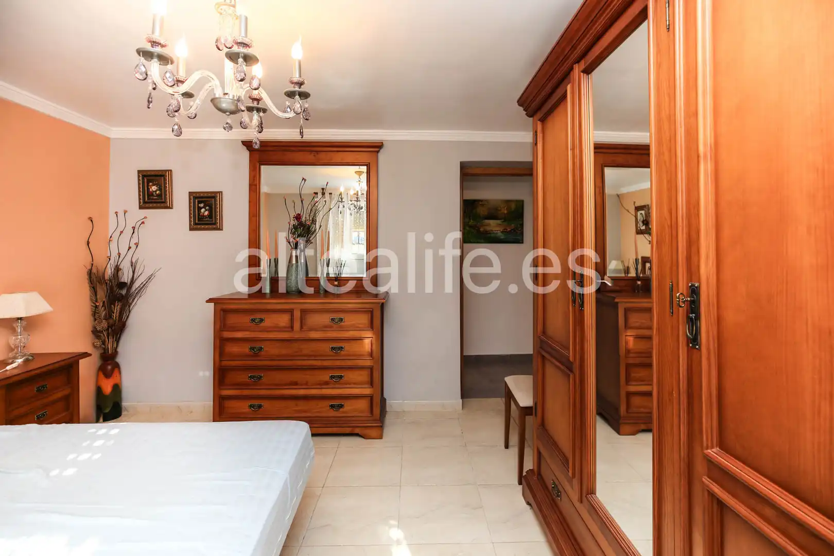 Dormitori de Casa o xalet en venda en La Nucia amb Aire condicionat, Jardí privat i Terrassa