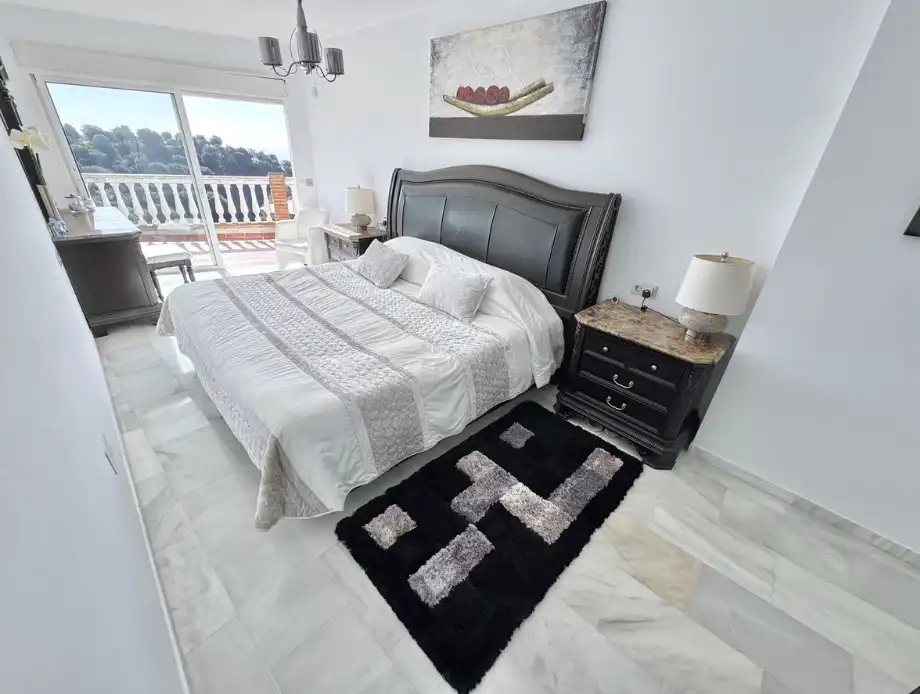Chalet con piscina en venta en Calle Huelva de Calahonda 3820, imagen 15