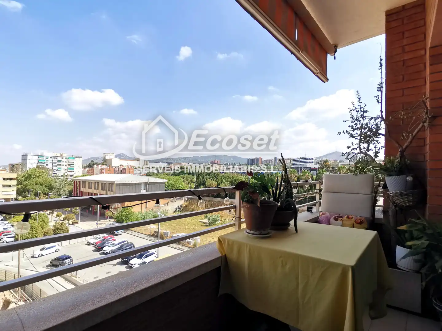 Terrasse von Maisonette zum Verkauf in Cornellà de Llobregat mit Klimaanlage, Parkett und Terrasse
