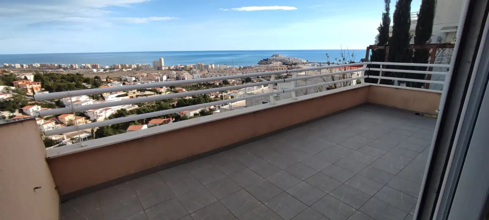 Terraza de Apartamento en venta en Peñíscola / Peníscola con Aire acondicionado, Terraza y Alarma