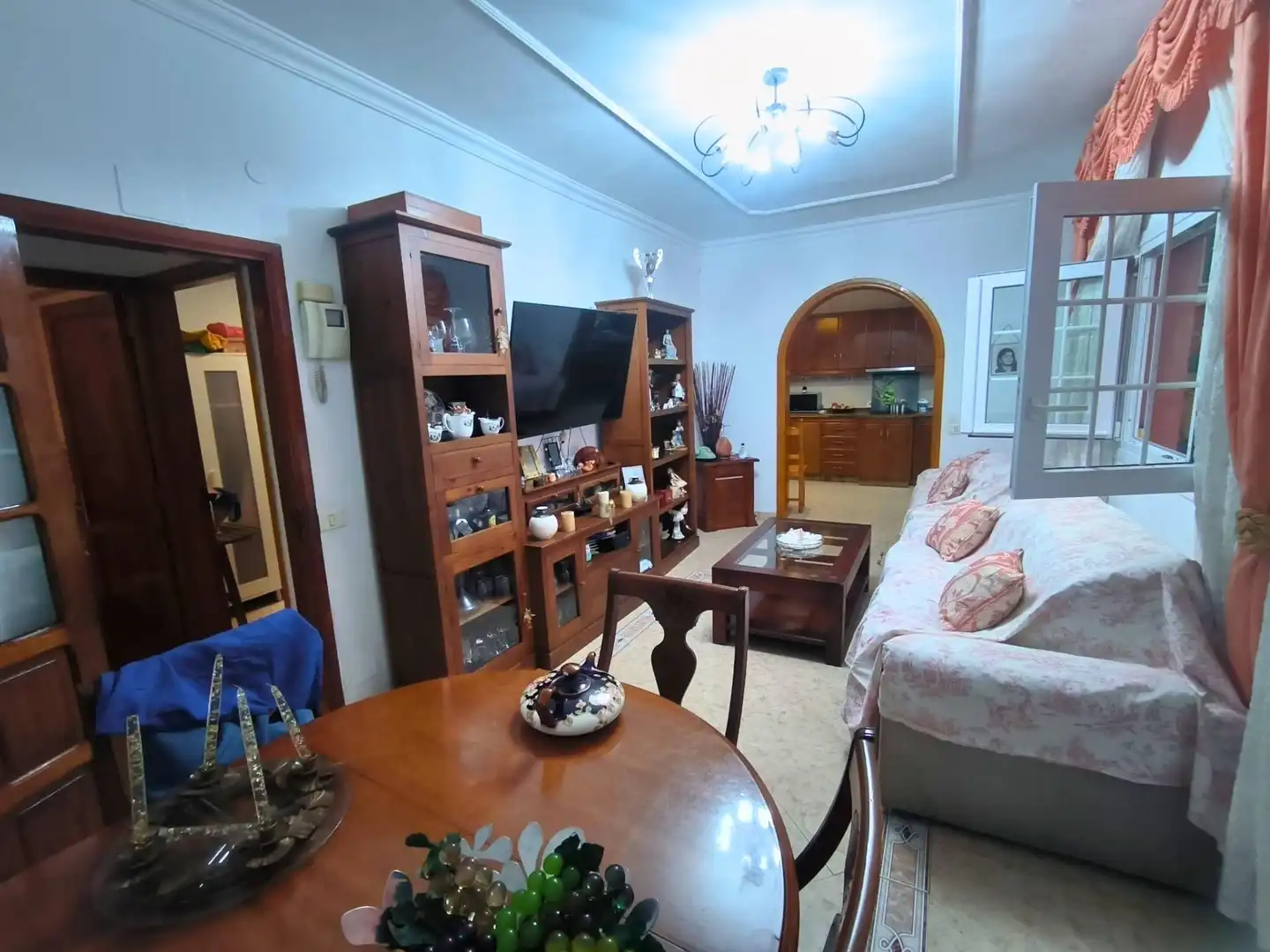 Sala d'estar de Casa o xalet en venda en Telde amb Aire condicionat, Terrassa i Balcó