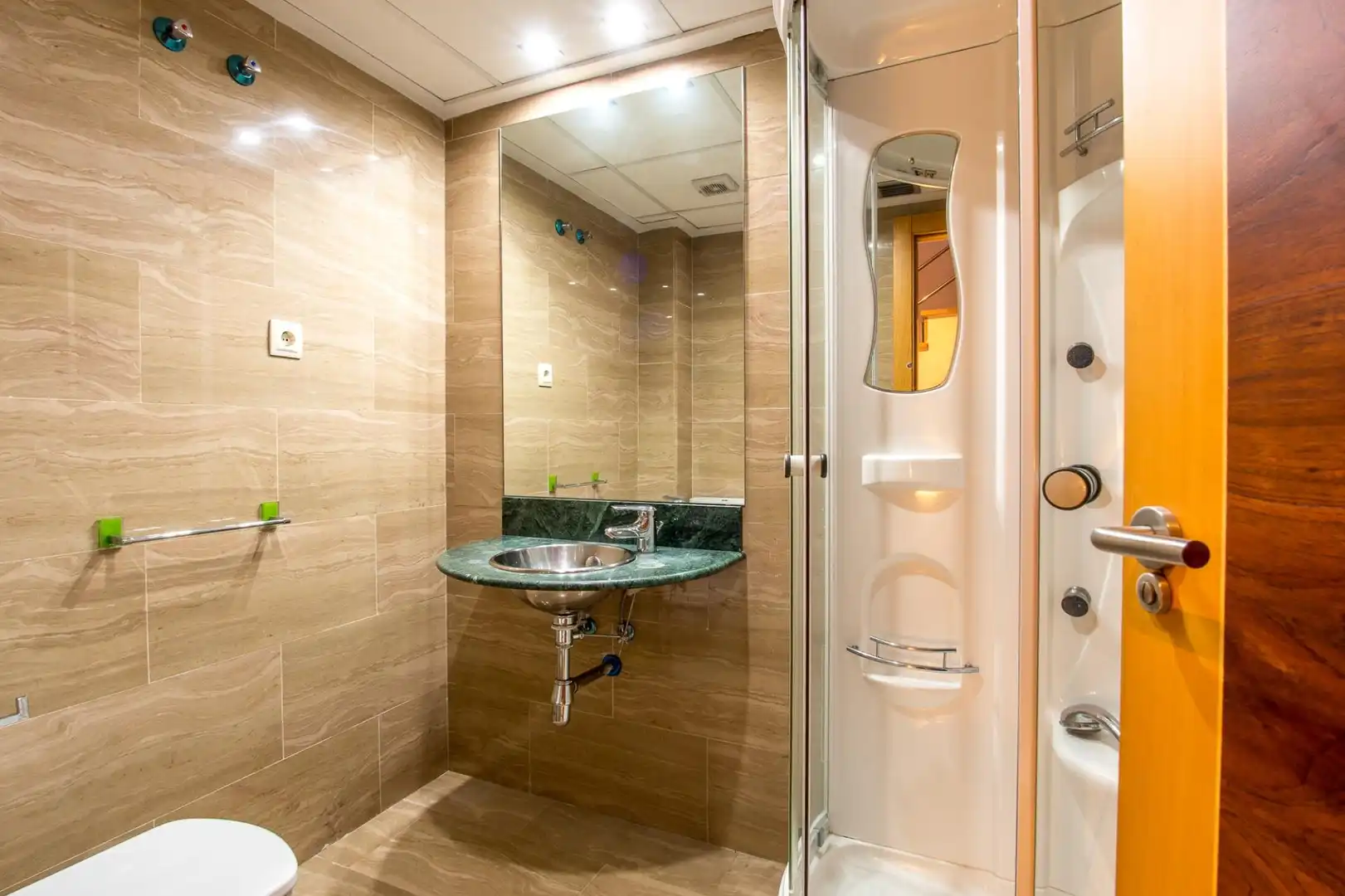 Bathroom of Duplexes for sale in Pedanías Norte