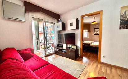 Sala d'estar de Apartament en venda en Santa Coloma de Gramenet amb Aire condicionat, Parquet i Terrassa
